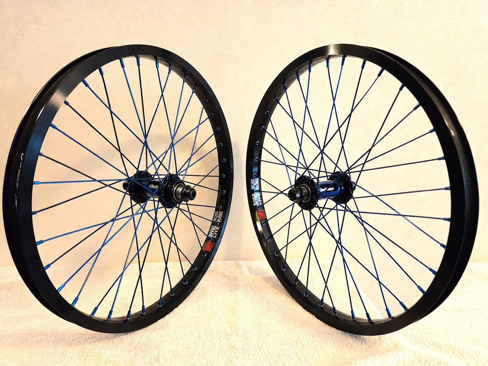 Bullseye 20" Slotted Sealed Wheelset - 36h - 3/8" axles - Black & Blue