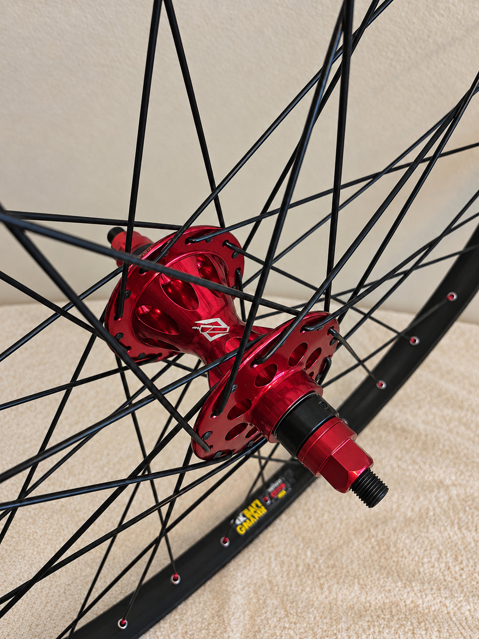TNT 29" 1st Gen Revolver Sealed Freewheel Wheelset - 36h - 3/8" axles - Red & Black